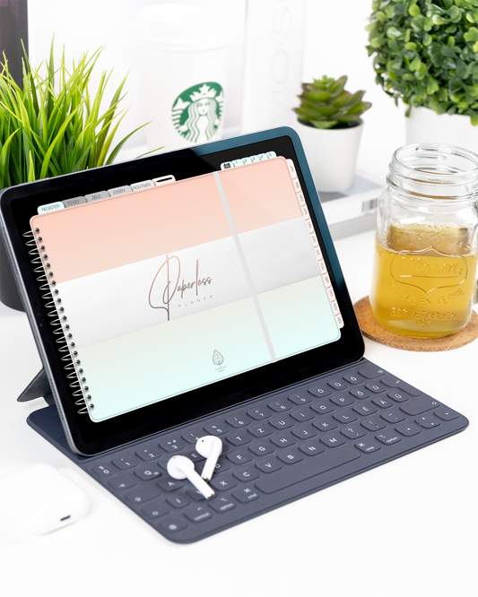 Digitaler Planer wird auf einem Tablet angezeigt